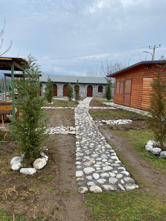 Windmill Shkodra Gesthouse Camping & Grill Екстериор снимка