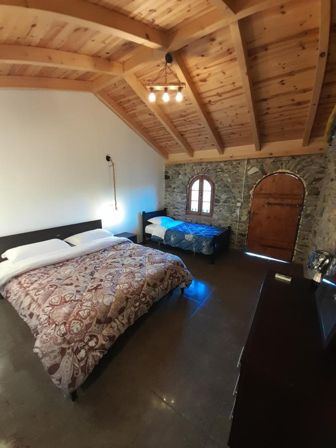 Windmill Shkodra Gesthouse Camping & Grill Екстериор снимка
