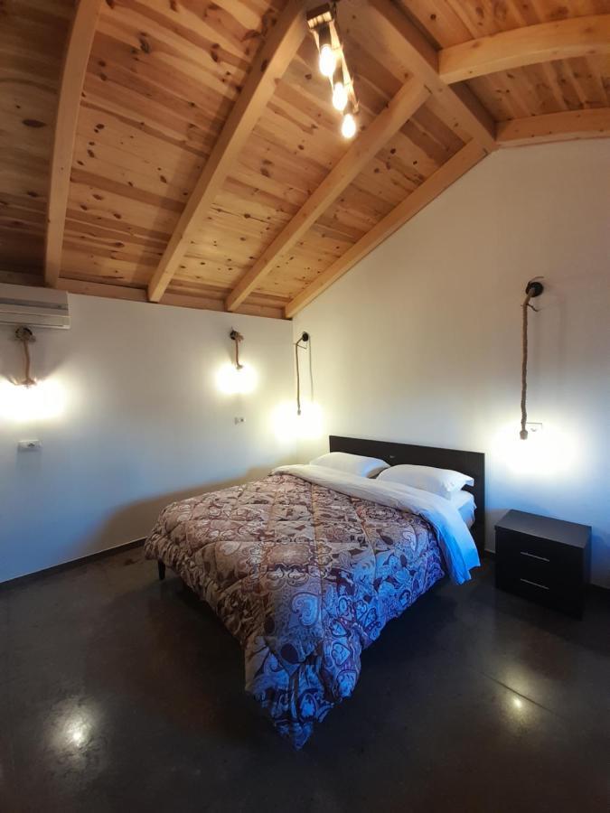 Windmill Shkodra Gesthouse Camping & Grill Екстериор снимка