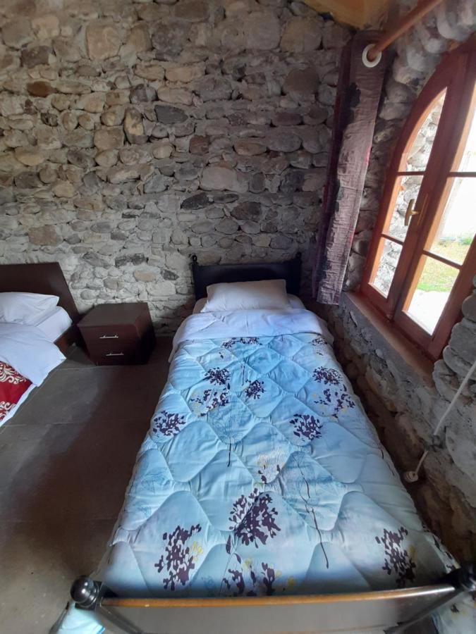 Windmill Shkodra Gesthouse Camping & Grill Екстериор снимка